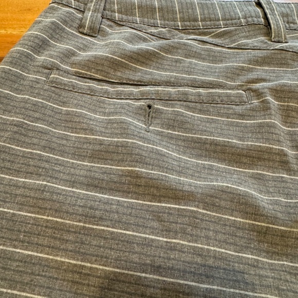 Volcom Surf & Turf Striped Hybrid Board Shorts Size 36 - Picture 6 of 6
